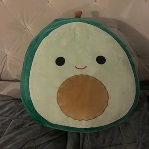avocado sqwishmellow medium size